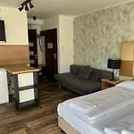 Panzio * Balatonlelle
