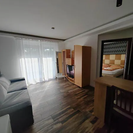 Panzio * Balatonlelle