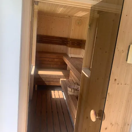 Bed & Breakfast Panzio Balatonlelle