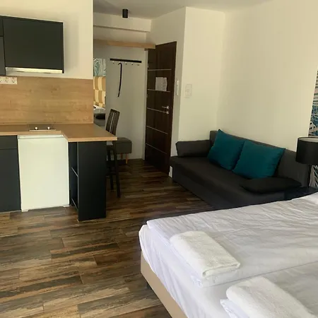 Panzio Bed & Breakfast Balatonlelle