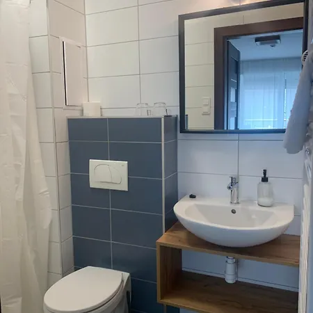 Panzio Bed & Breakfast *