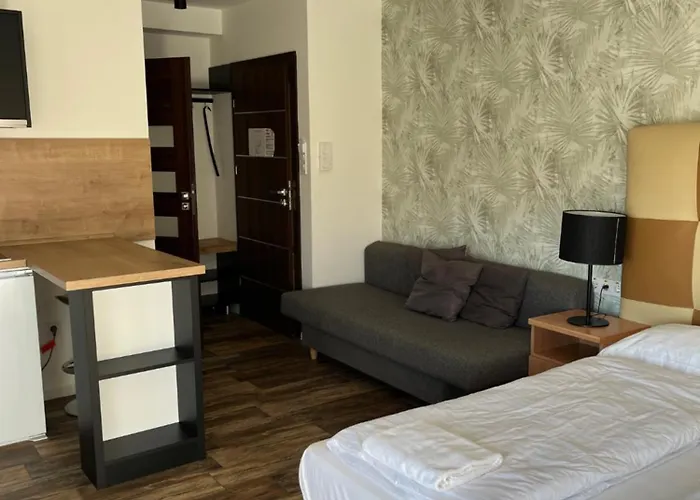 Panzio * バラトンレッレ